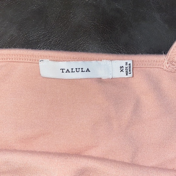NEVER WORN ARITZIA CROP - Picture 5 of 6